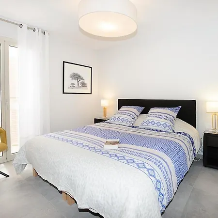 Petit Paradis A Au Calme 2 Chs Clim Parking Апартаменты *